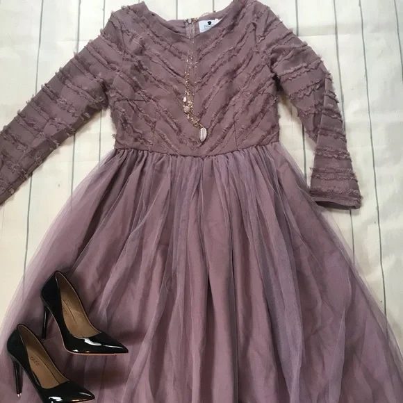 Beautiful elegant dress - Picture 5 of 5